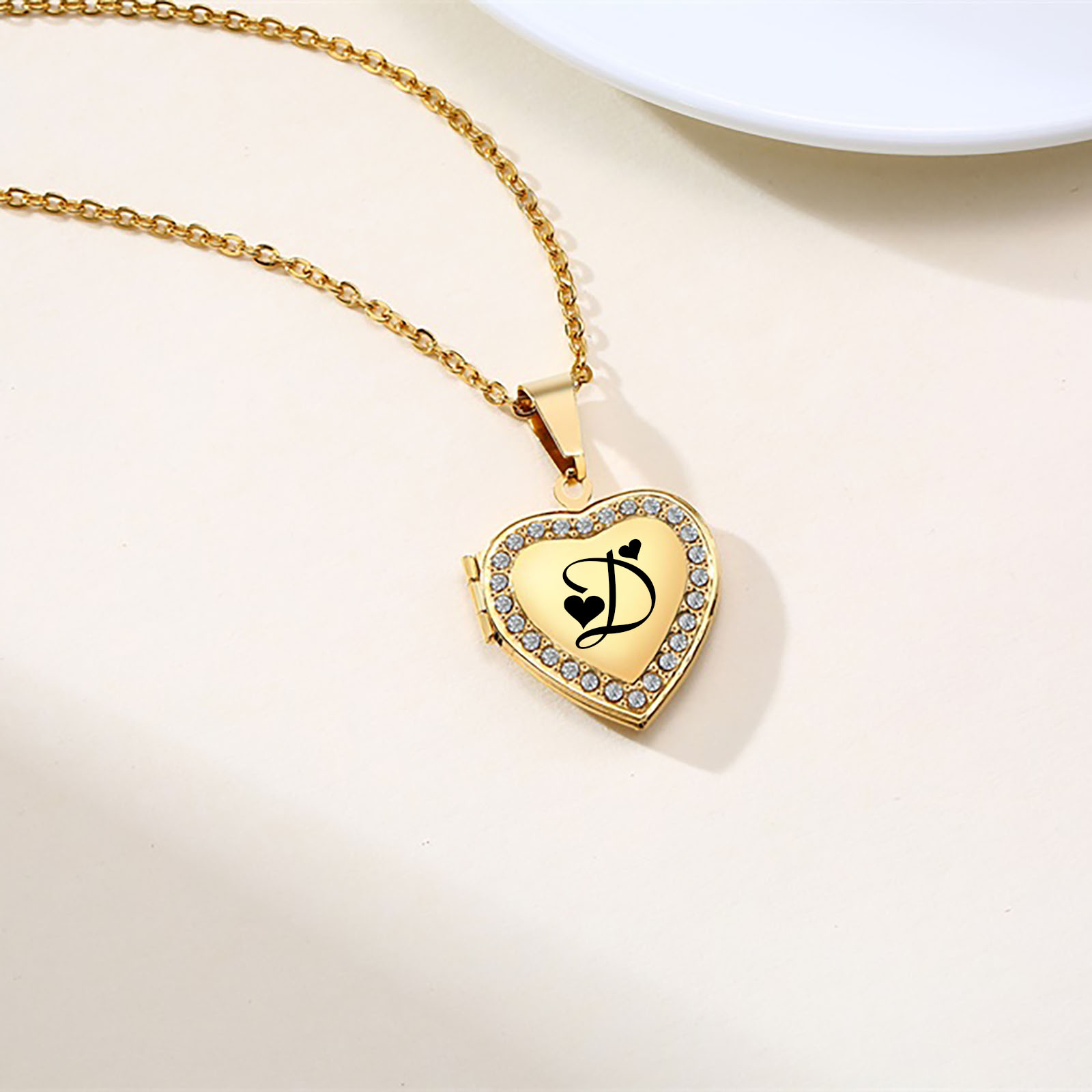 Event Z - Pendentif médaillon en forme de cœur